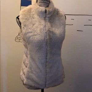 Double sided fur/lining vest
